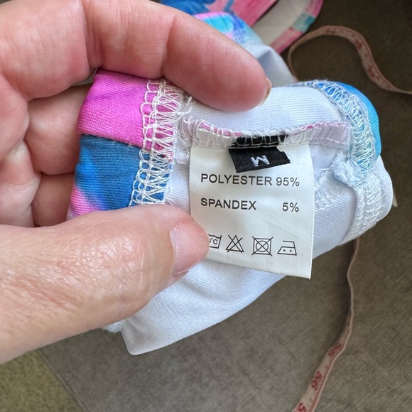 Pink White Blue Tropical Fitness Outfit set Bra and Leggings Size Medium New NWT - Picture 10 of 15